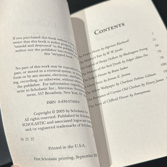 Scholastic Classics: The Best Ghost Stories Ever - Paperback Novel - Picture 8 of 10